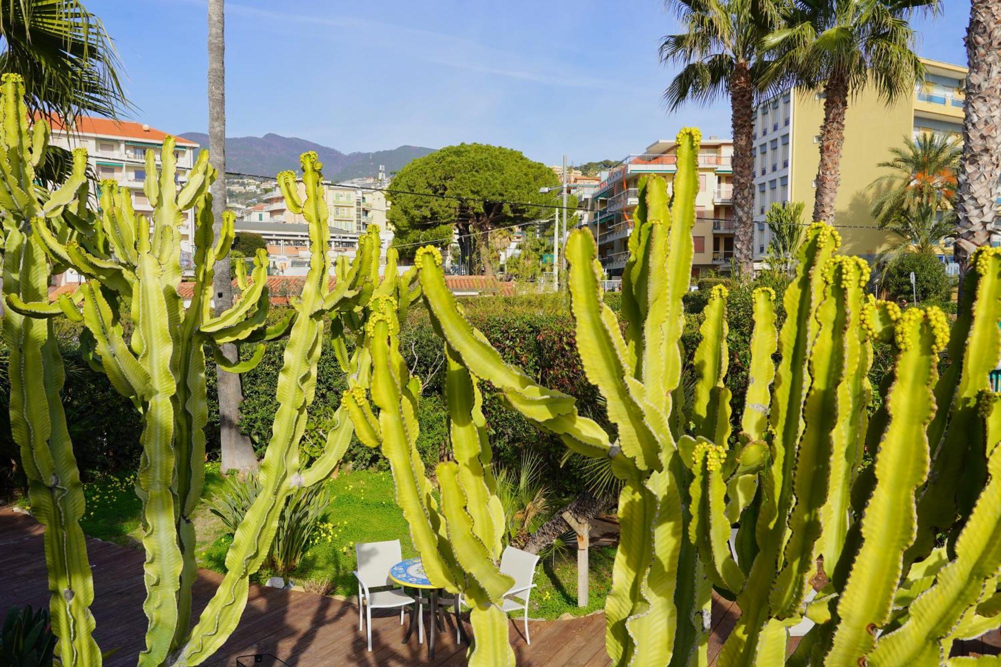 Guest house Rita Sea Front View - Parcheggio Gratuito In